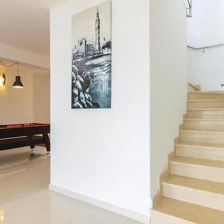 Holiday home 4 Bedroom Beautiful In Labin Vicani